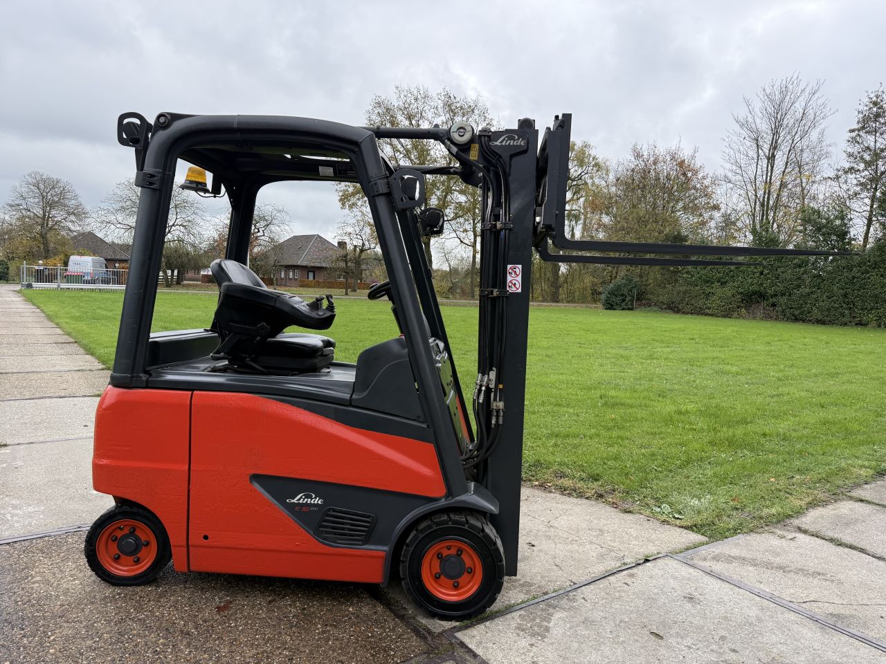 Linde E16 EVO triplex 4.7M Freelift Sideshift BJ2016