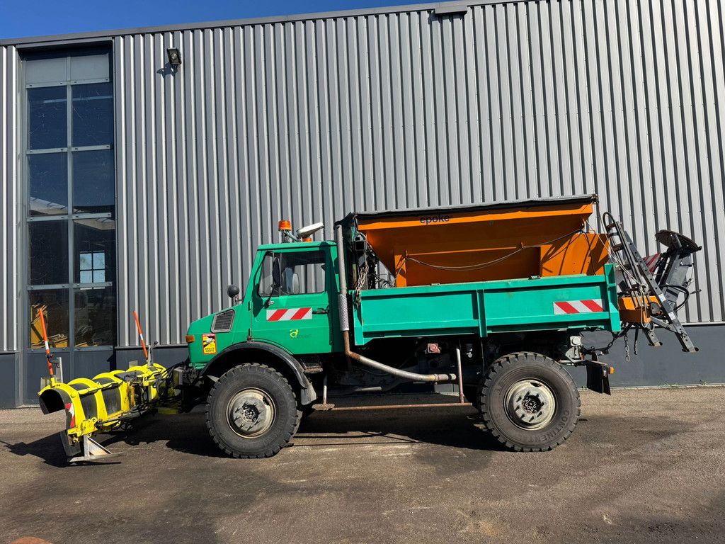 MercedesBenz Unimog U1700