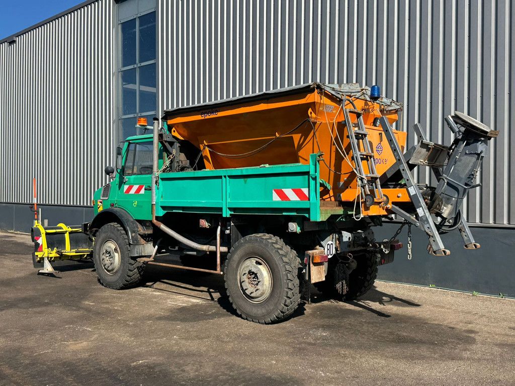 MercedesBenz Unimog U1700