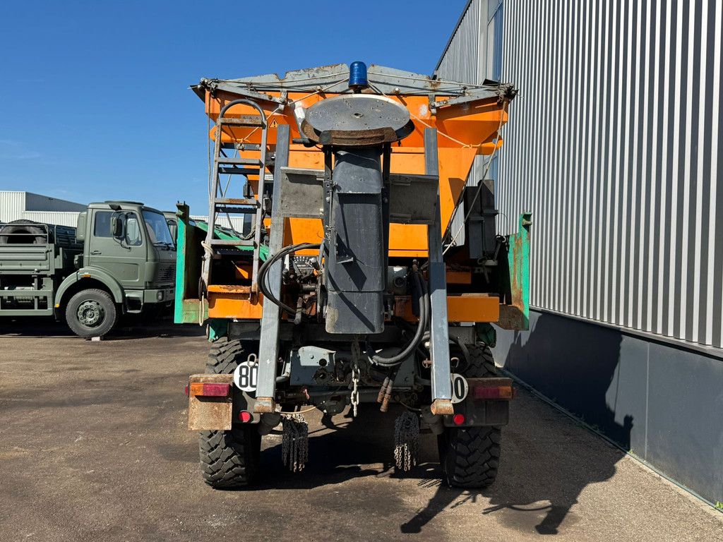MercedesBenz Unimog U1700
