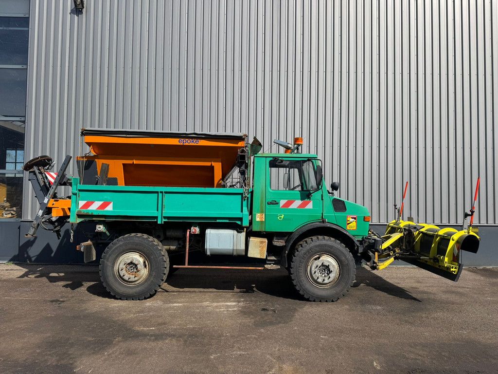 MercedesBenz Unimog U1700