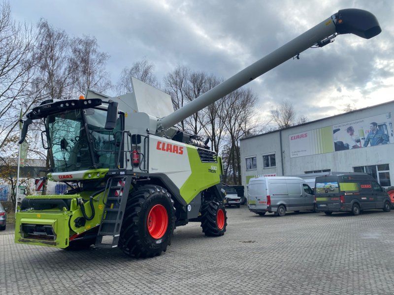 Claas Trion 530 mit Vario 680