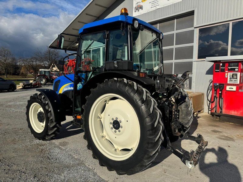 New Holland T4020 DeLuxe