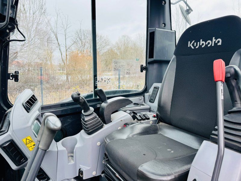 Kubota U48-4 1. HAND