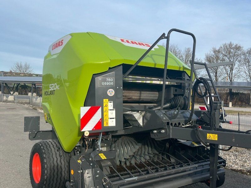 Claas Rollant 520 RC