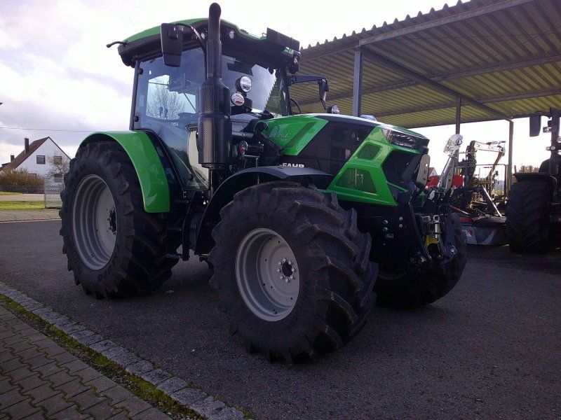 Deutz-Fahr 6135 C TTV stufenlos Vorführer, 10.000,00 Euro sparen