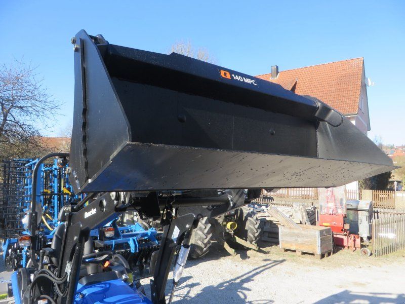 Alö MPC-140 Skid-Steer Aufnahme