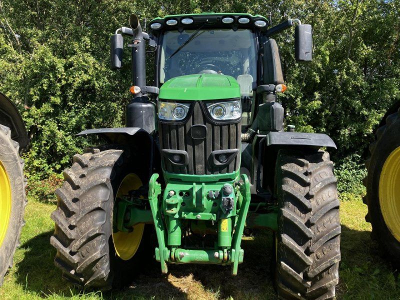John Deere 6230R
