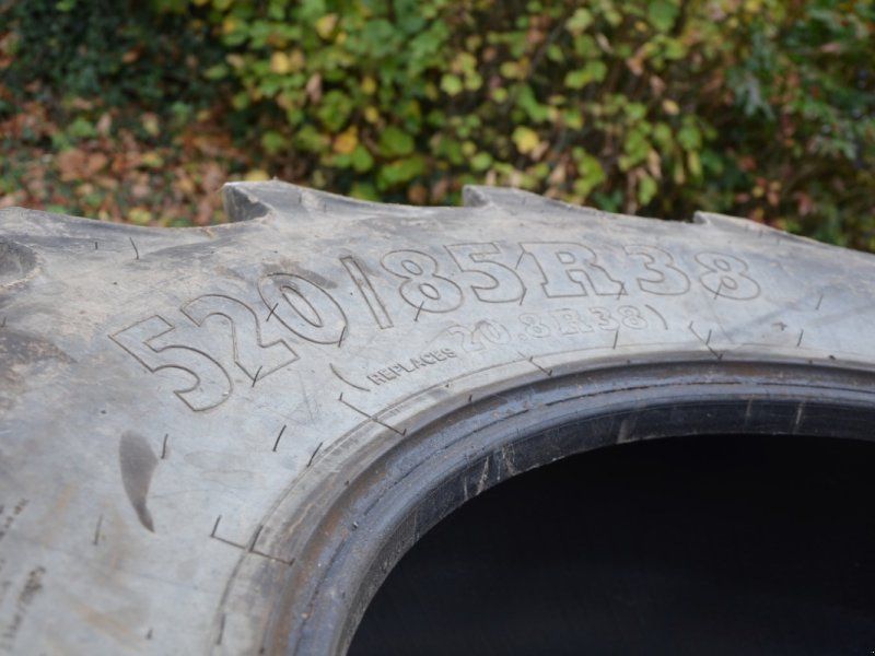 BKT 520/85R38 2 Stck.