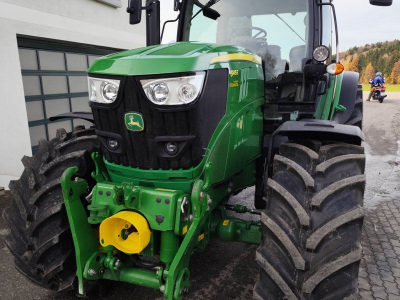 John Deere 6145R
