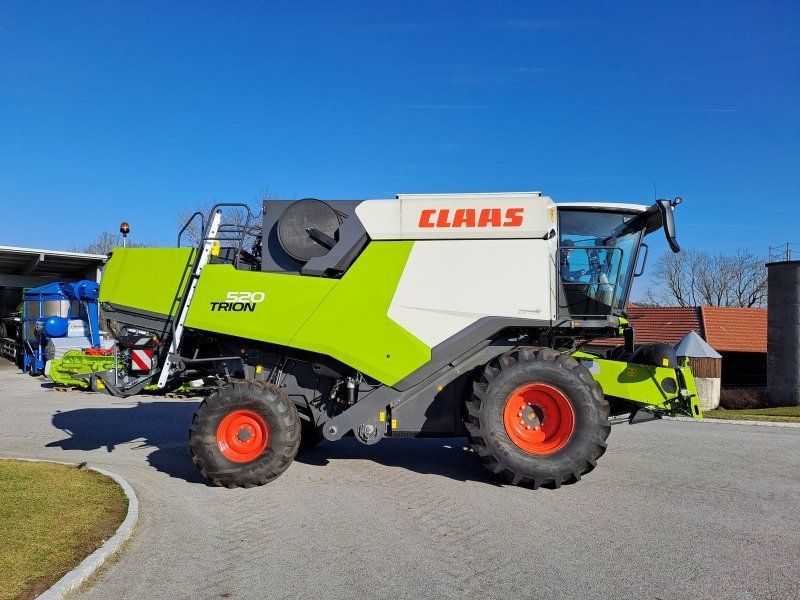 Claas TRION 520 (TRION 500)