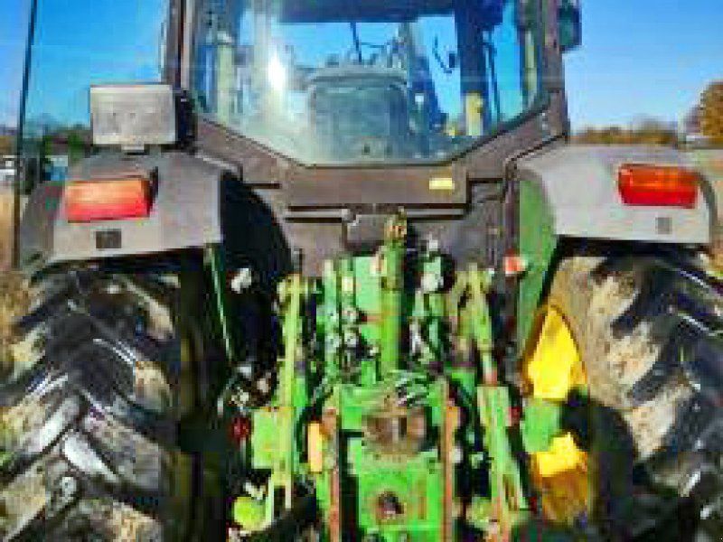 John Deere 6110 Frontlader+Druckluft
