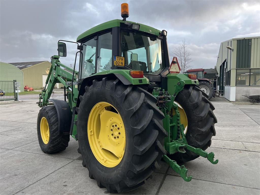 John Deere 6200