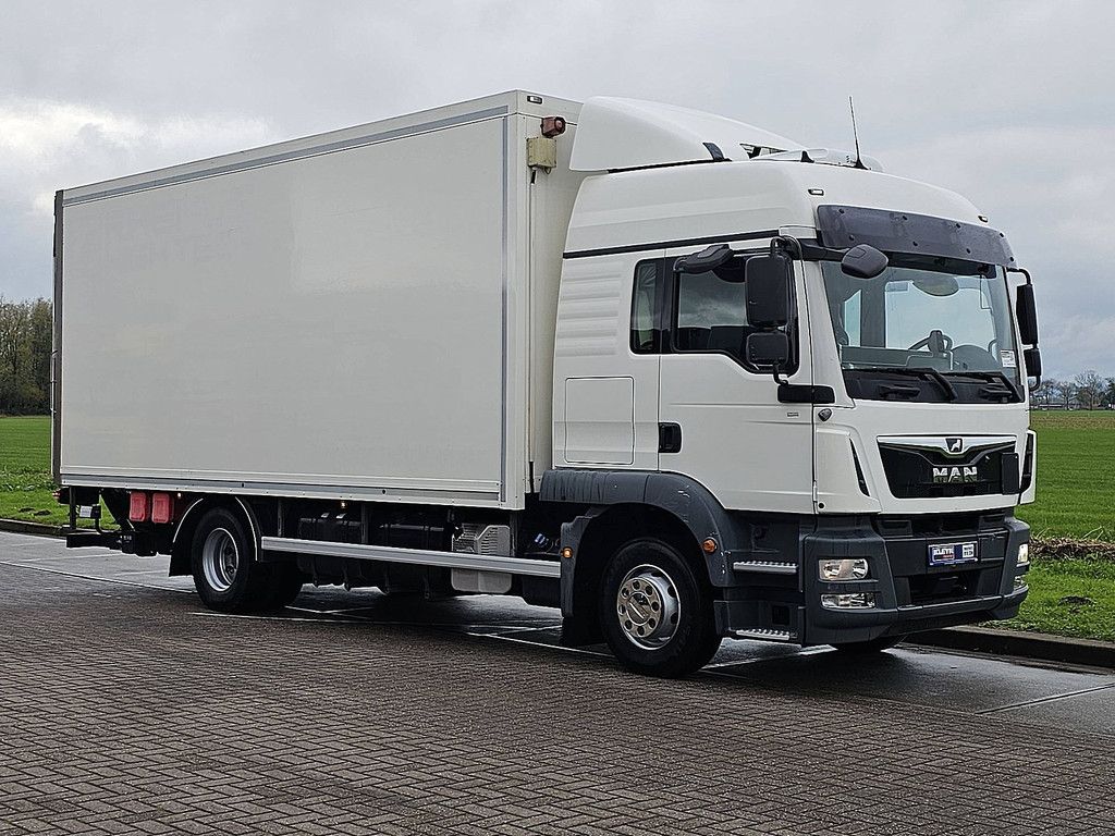 M.A.N. 12.250 TGM lx heater 2t lift