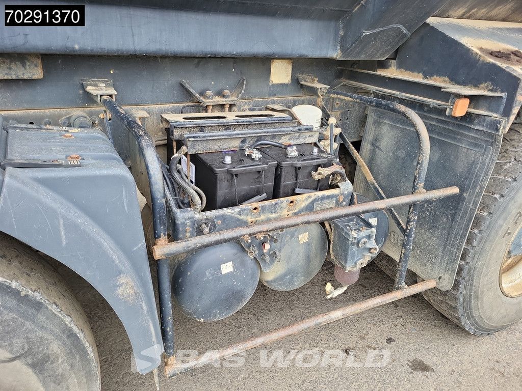 MAN TGA 35.480 8X4 BROKEN ENGINE! 16m3 tipper Steel suspension Manual Retarder Euro 2