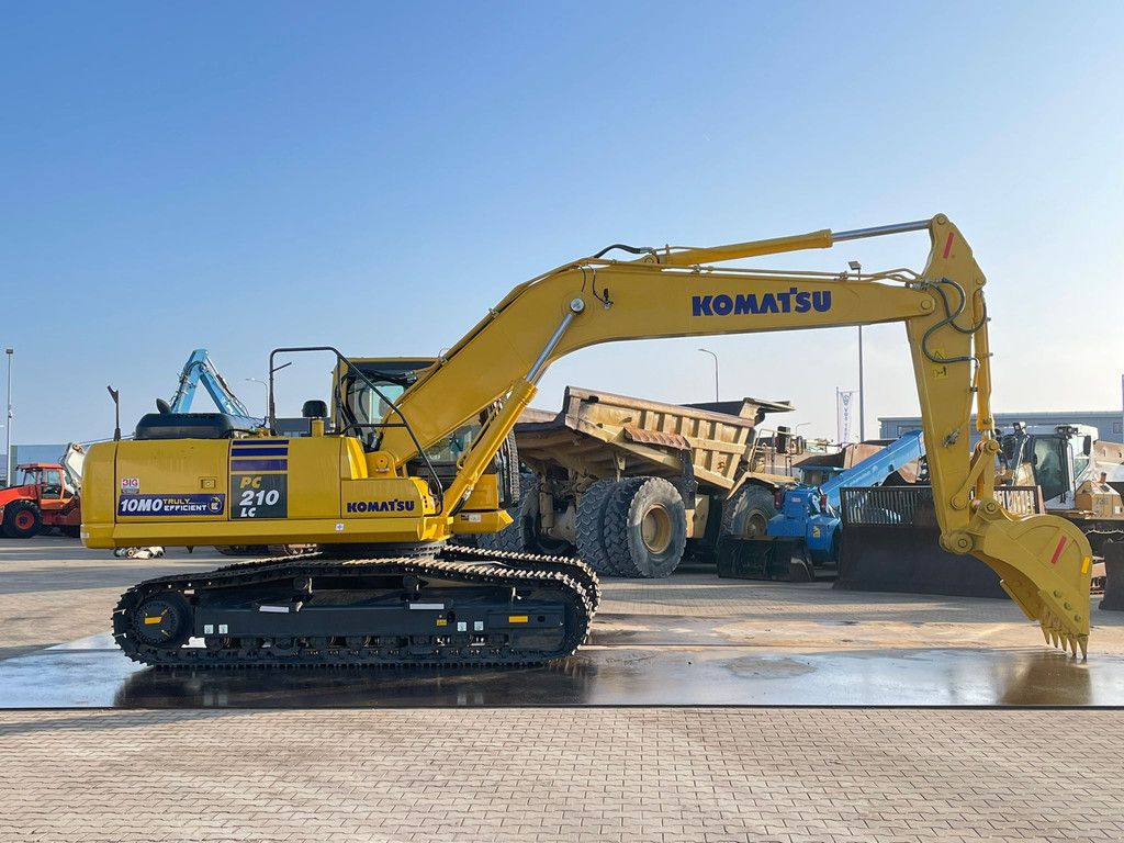 Komatsu PC210LC-10MO