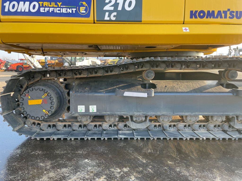Komatsu PC210LC-10MO