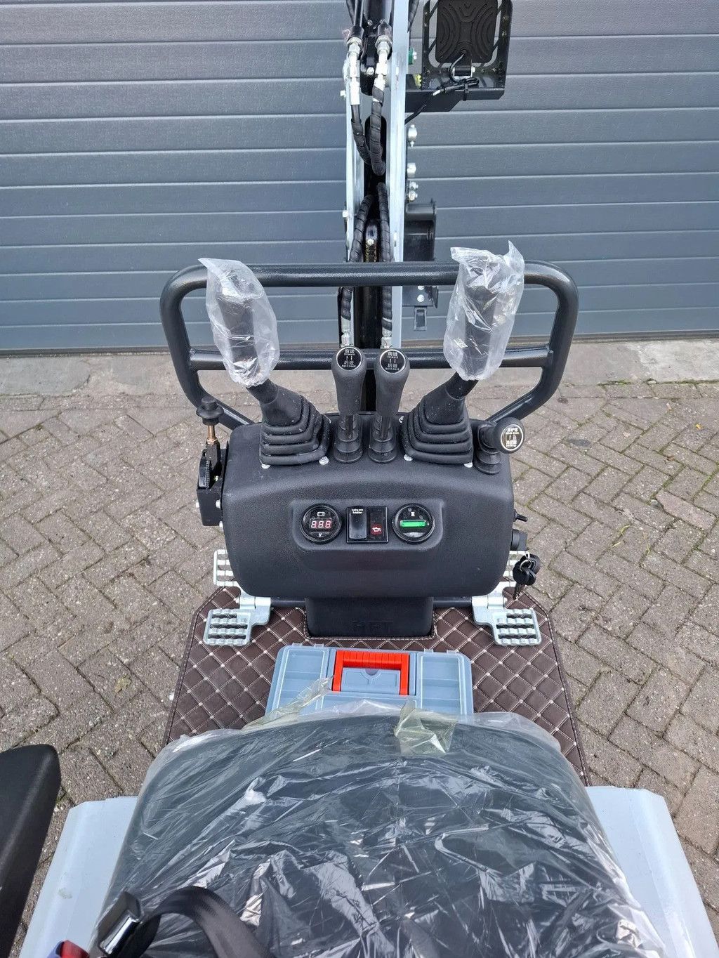 CMH CMH Minigraver 700KG 72cm zwenkgiek