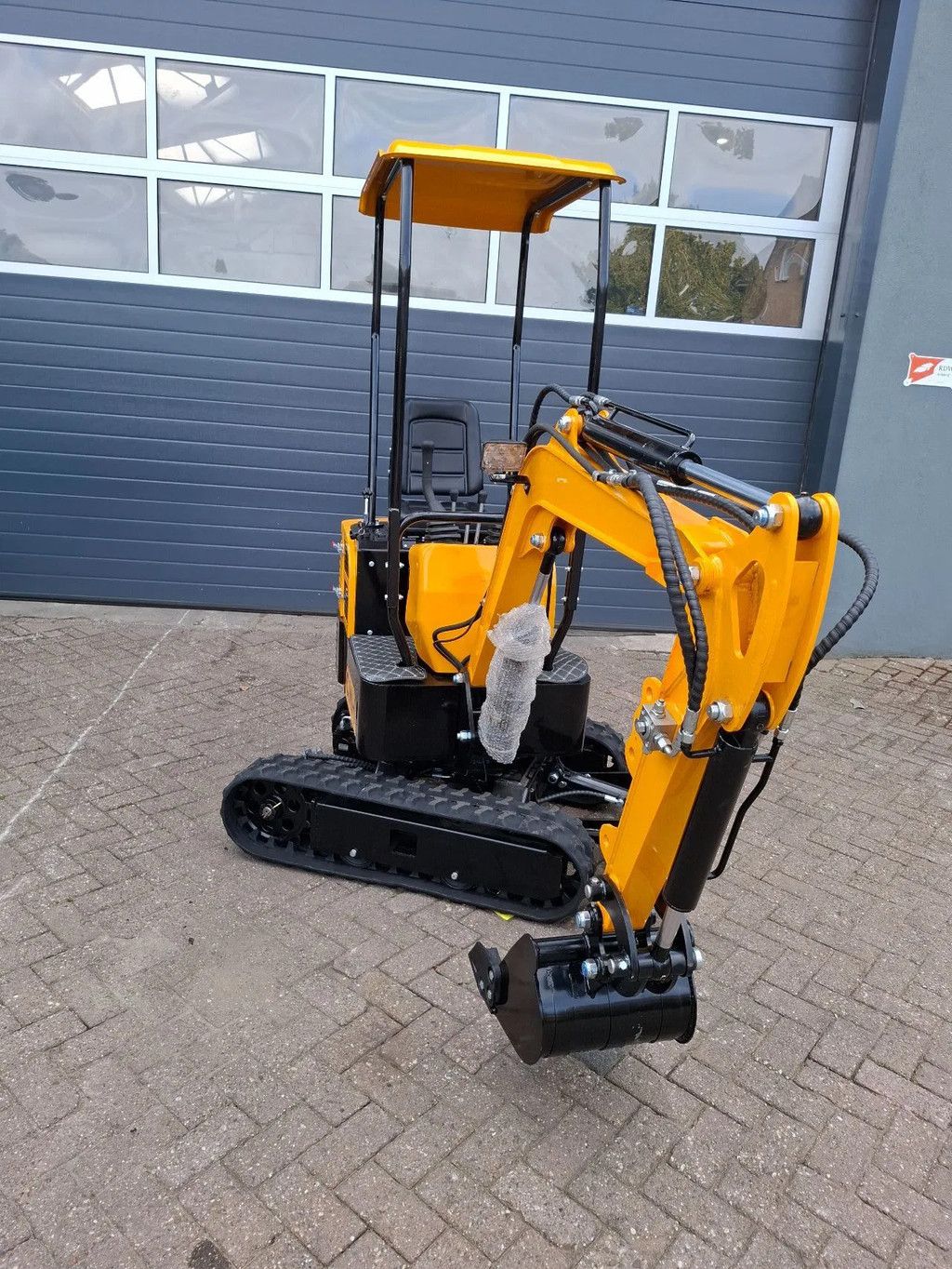 NIEUWE CMH LT10 10tons minigraver