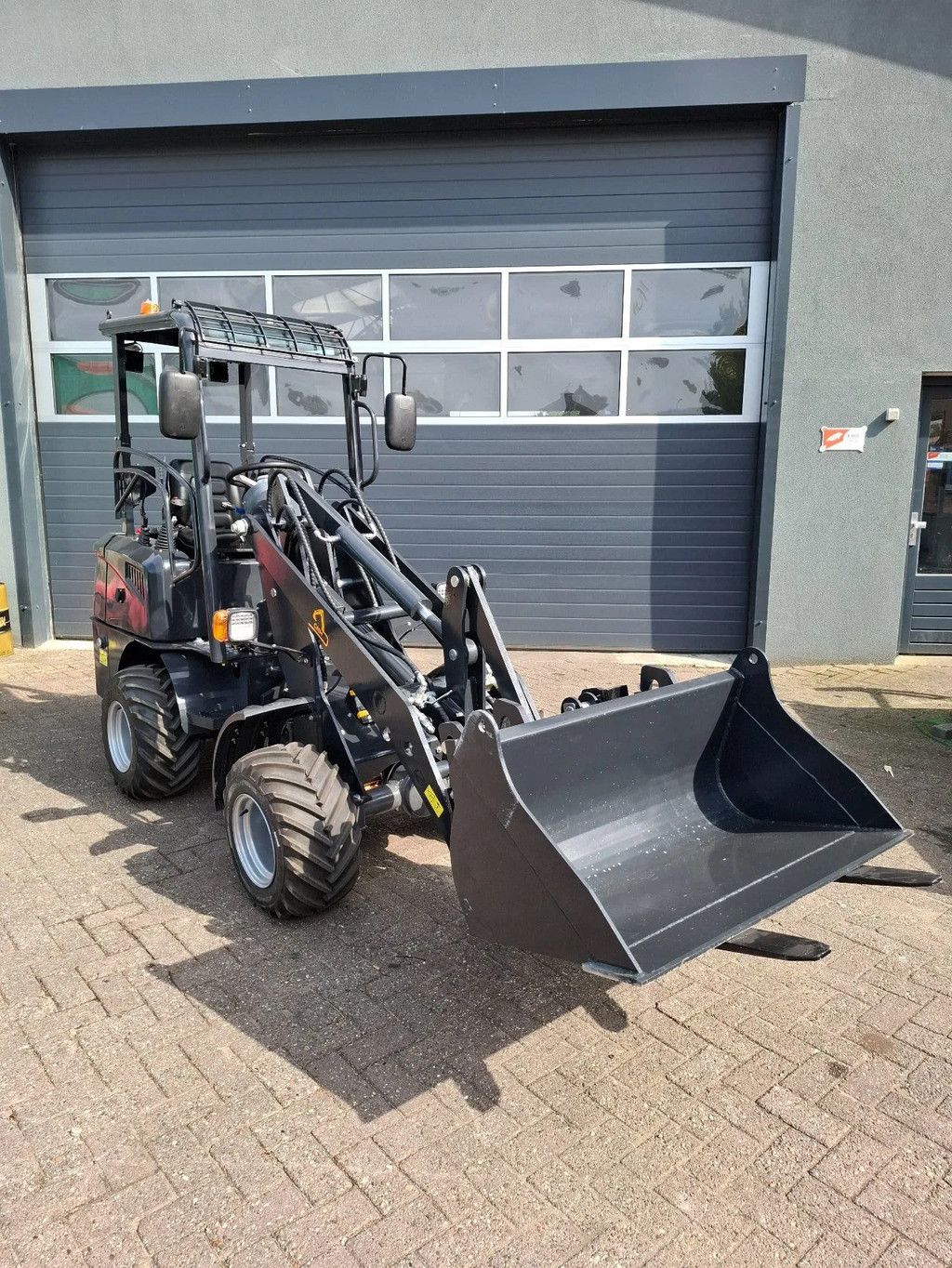 CMH CMH 606E electrische 2tons minilader shovel