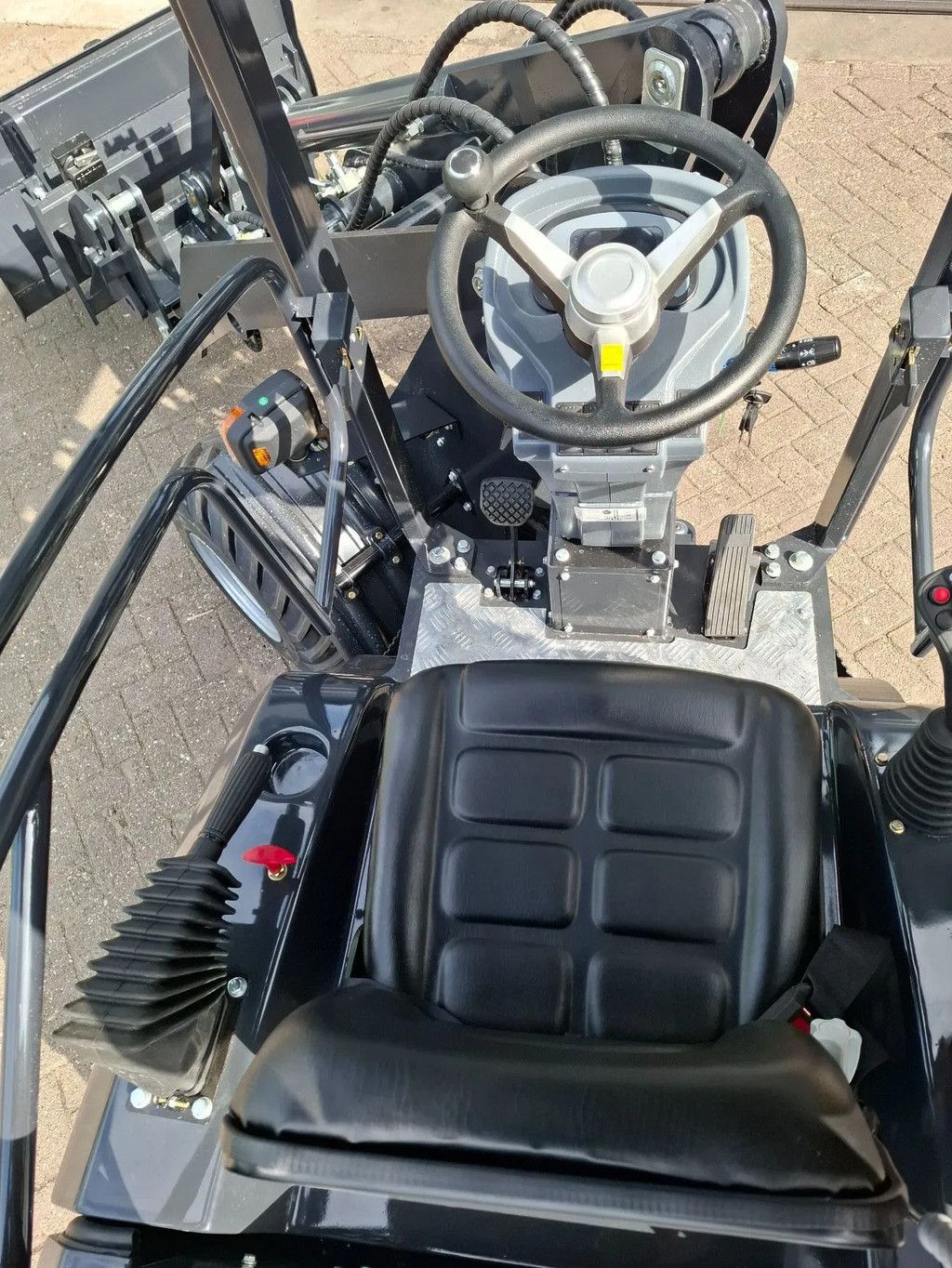 CMH CMH 606E electrische 2tons minilader shovel