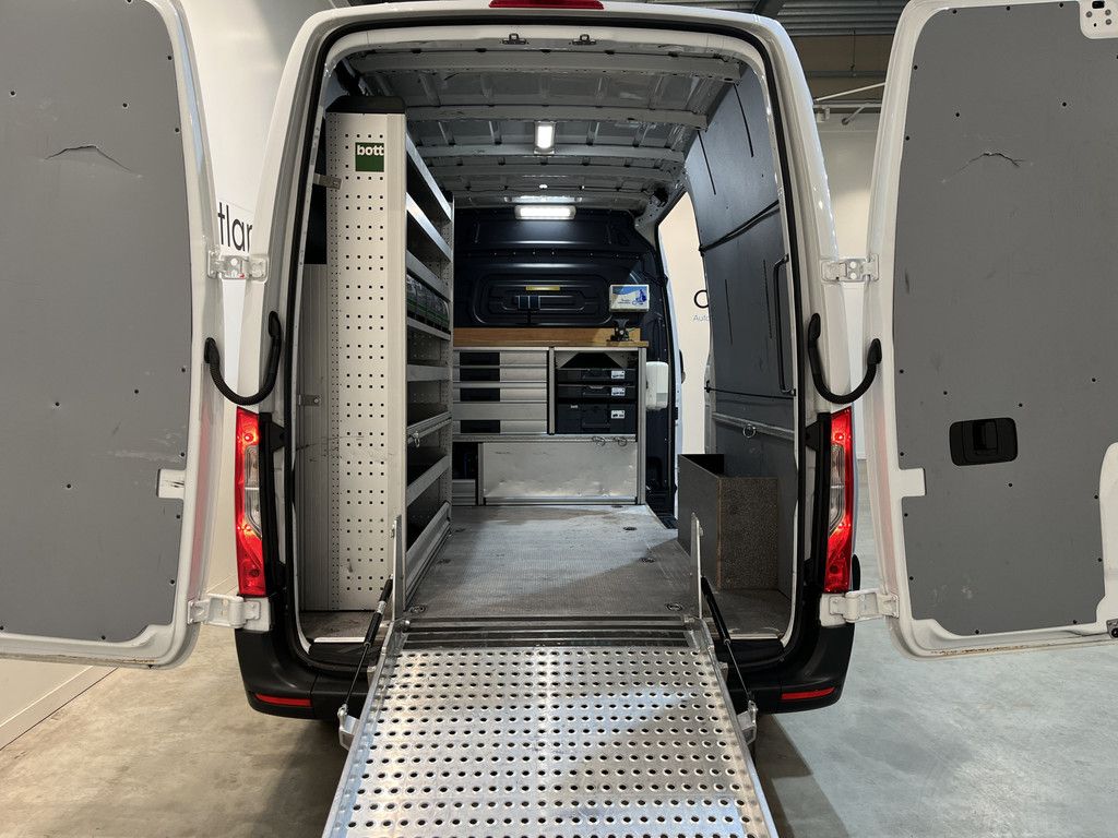 Mercedes-Benz Sprinter 311 CDI L2H2 RWD / Euro 6 / Servicebus / Bott inrichting / 220V / Airco / Oprijplaat / Compressor / CarPlay / Camera
