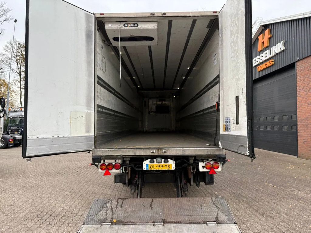 Schmitz Cargobull Thermo King Frigo 2 Compartiments AS-2 Liftas AS-3 Stuuras Dhollandia 2000KG NL Trailer