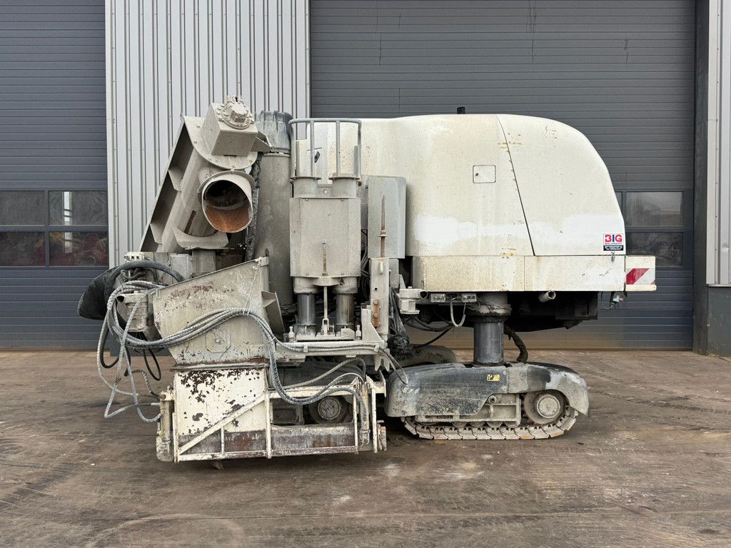 Gomaco GT3400 Concrete Slipform Paver