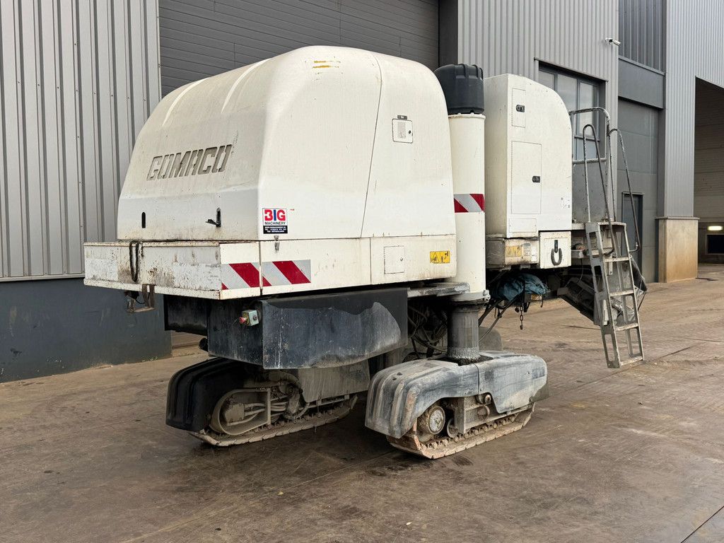 Gomaco GT3400 Concrete Slipform Paver