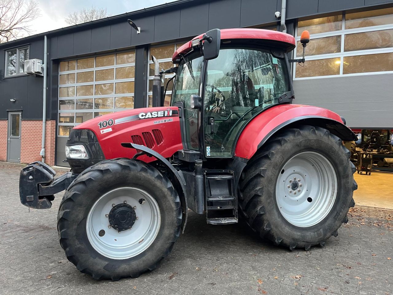 Case IH maxxum 100