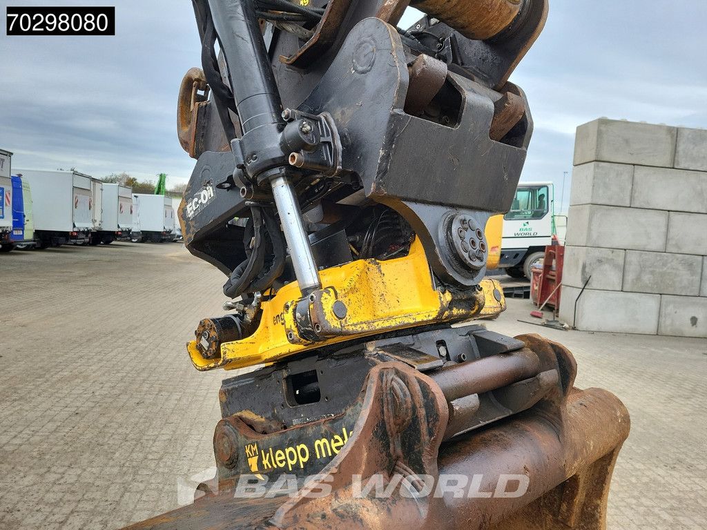 Volvo ECR235 E L Engcon Tiltrotator - Blade