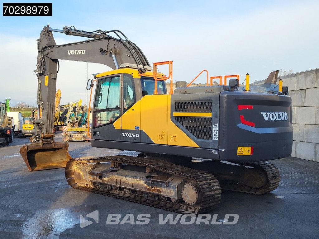 Volvo EC250 E L GPS - 2 Buckets