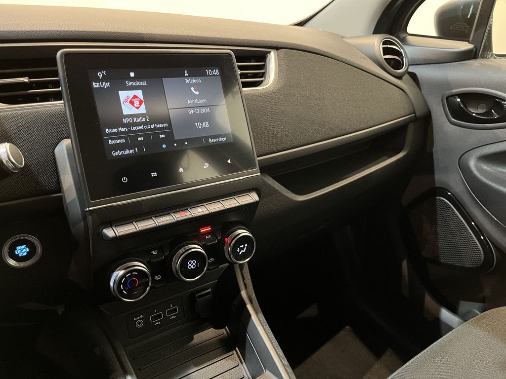 Renault ZOE R110 Life 52 kWh (Incl. Accu) / CarPlay / Airco / Cruise Control / 34.000 KM !! Prijs ex BTW € 11.530,-