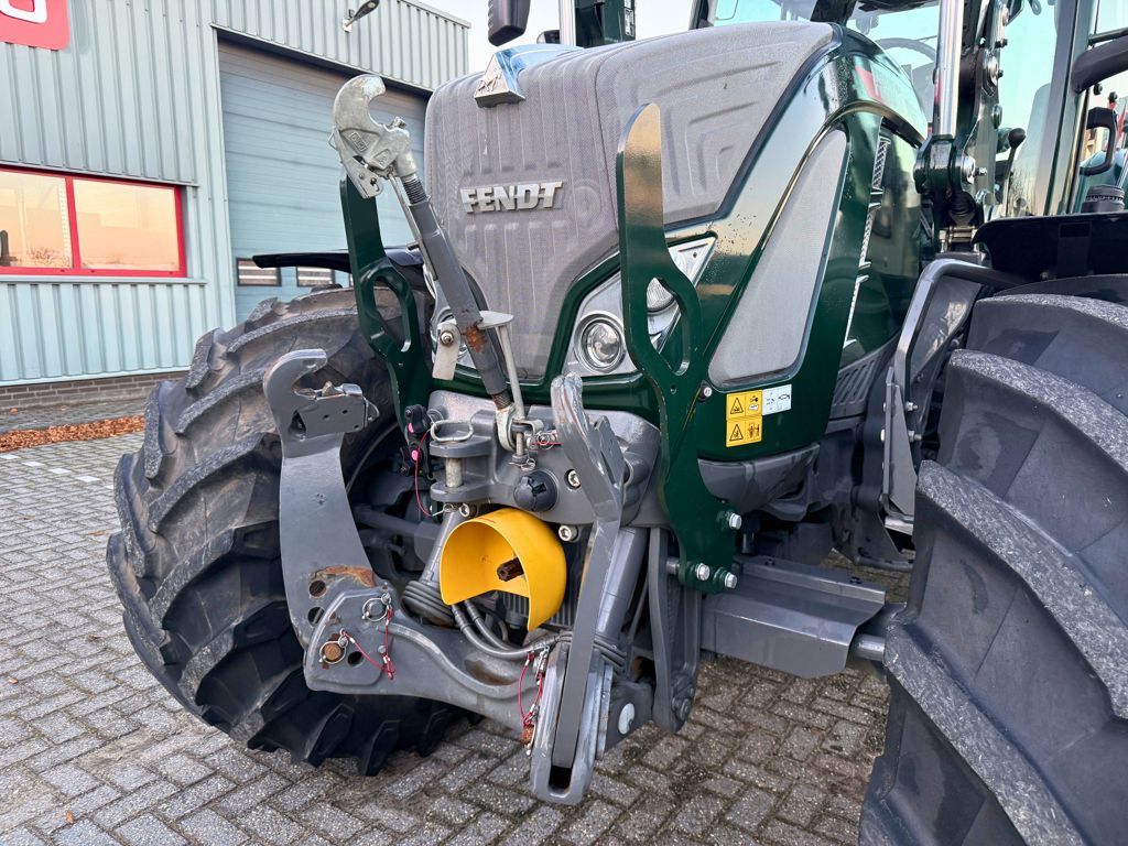 Fendt 720 Vario ProfiPlus + Cargo 5X85