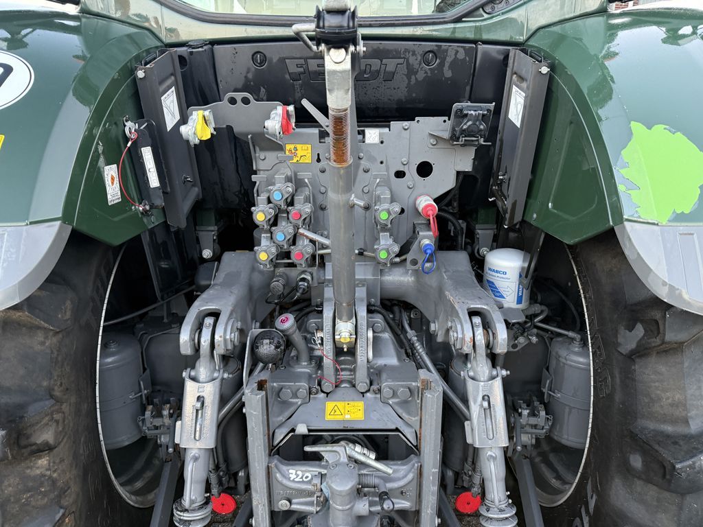 Fendt 720 Vario ProfiPlus + Cargo 5X85