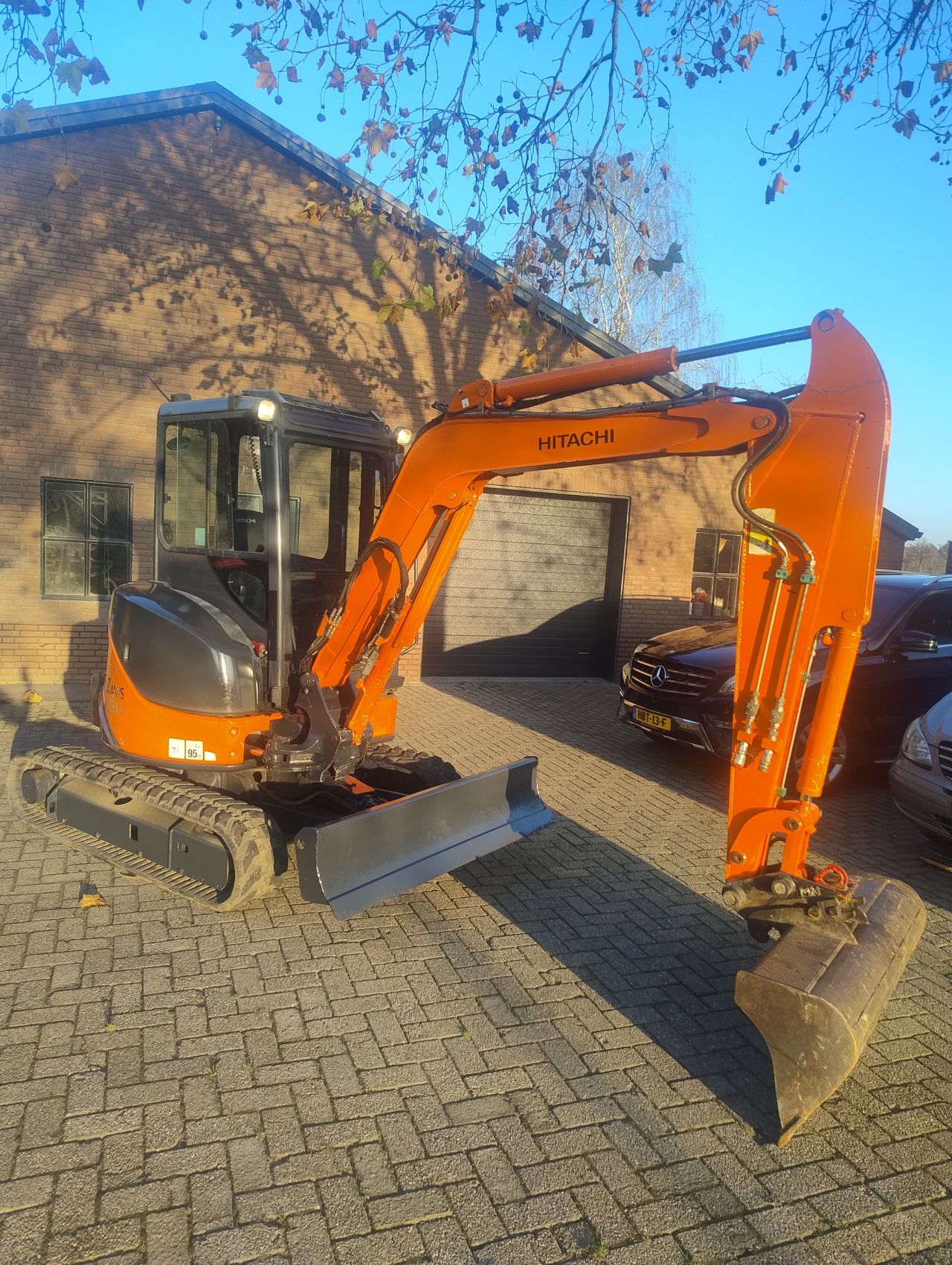 Hitachi zx35u 2010 minigraver sloop sorteer functie graafmachine