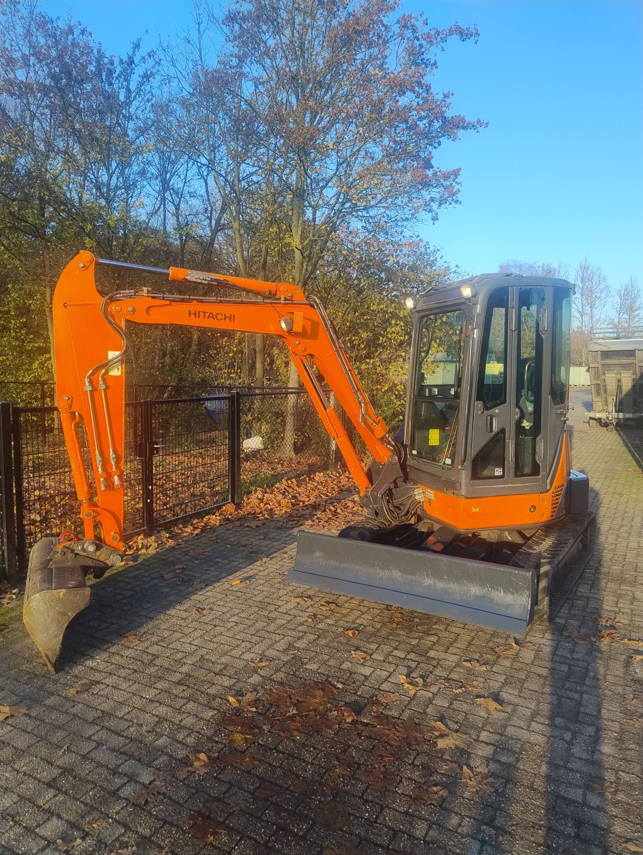 Hitachi zx35u 2010 minigraver sloop sorteer functie graafmachine