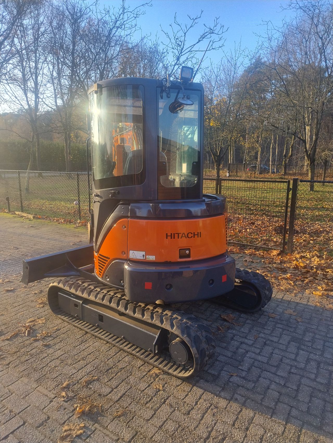 Hitachi zx35u 2010 minigraver sloop sorteer functie graafmachine