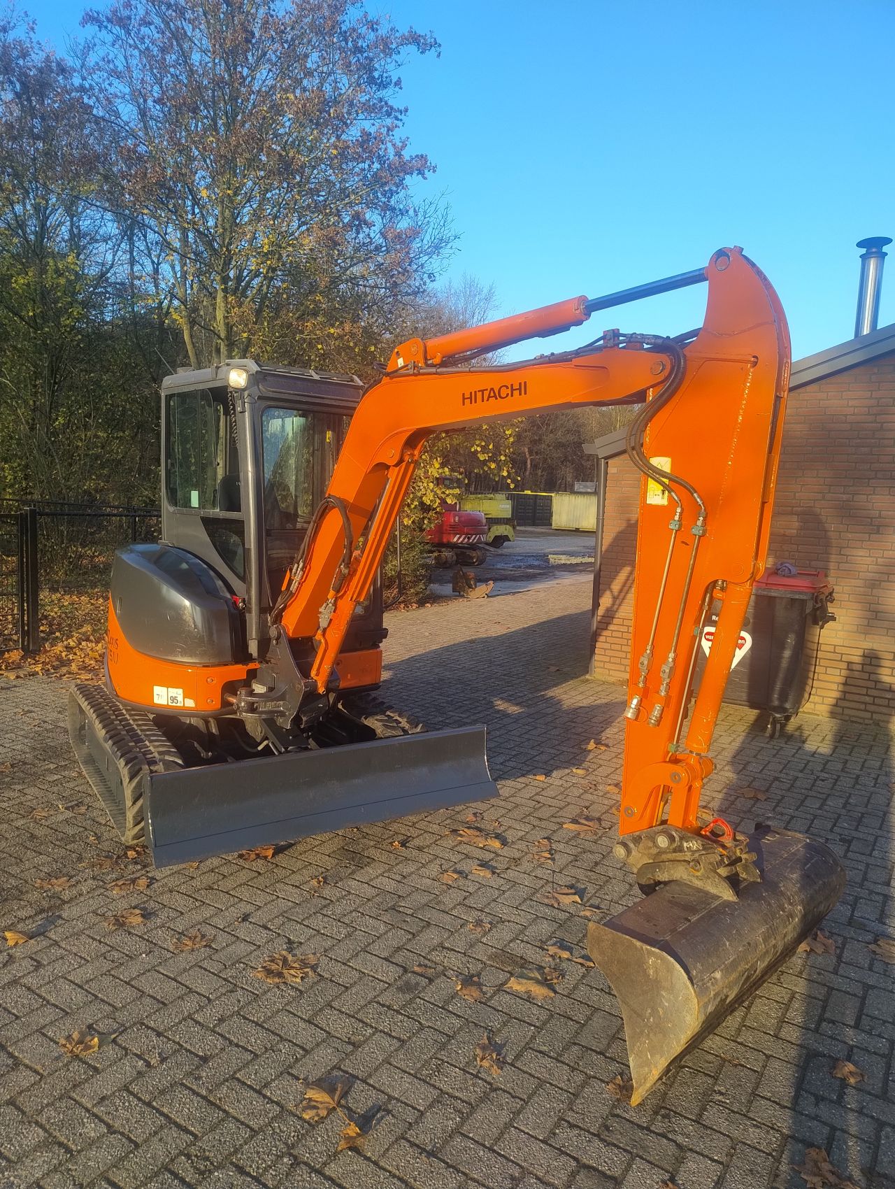 Hitachi zx35u 2010 minigraver sloop sorteer functie graafmachine