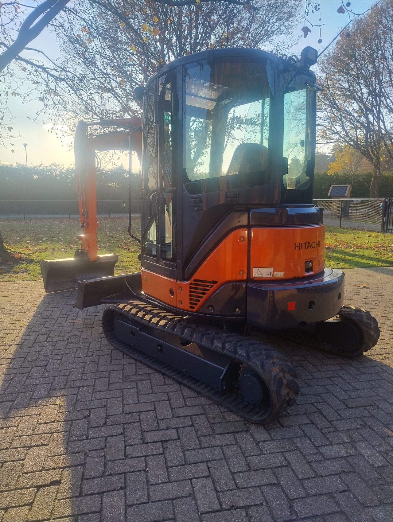 Hitachi zx35u 2010 minigraver sloop sorteer functie graafmachine