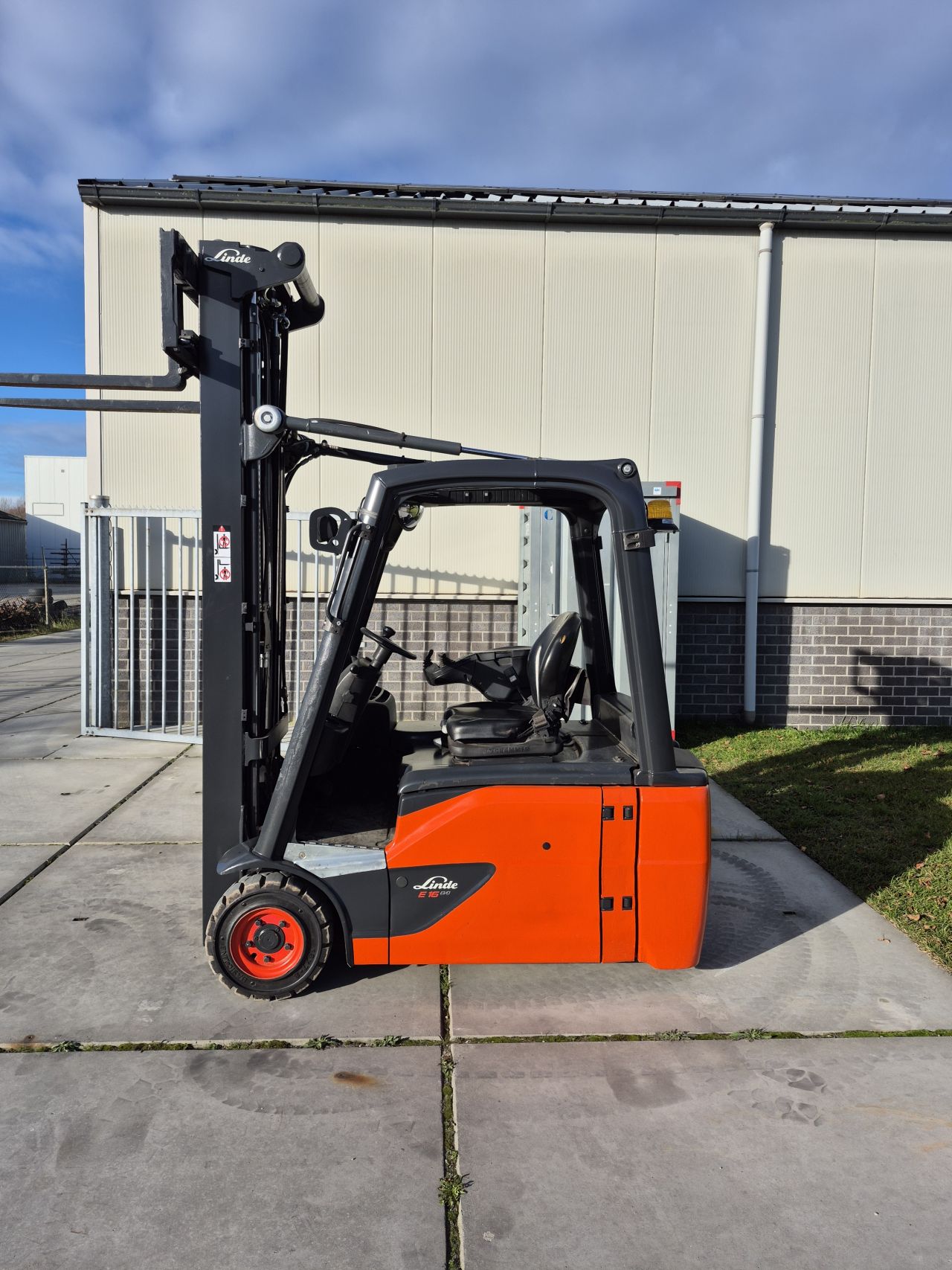 Linde E16L-02 triplex sideshift 6.220 mm bj 2015 7430 uur