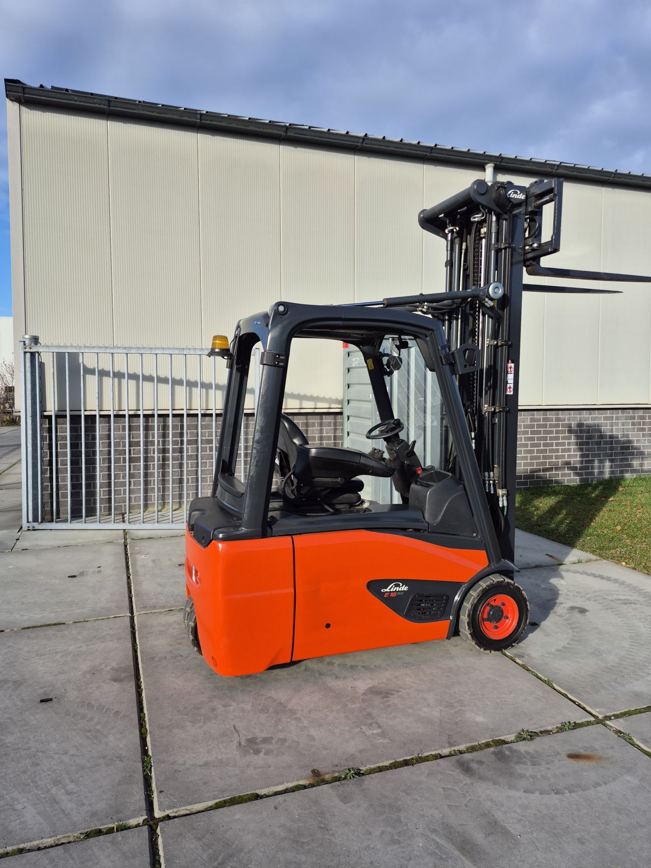 Linde E16L-02 triplex sideshift 6.220 mm bj 2015 7430 uur