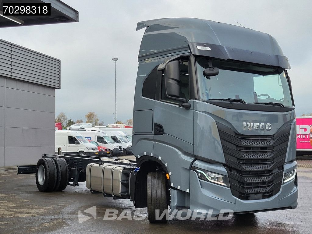 Iveco S-Way 460 4X2 NEW! Chassis FULL AIR ACC LED Euro 6