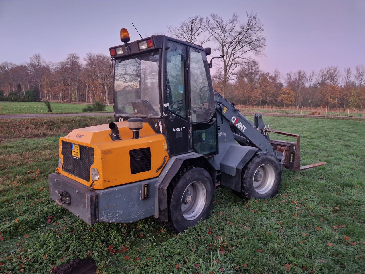 Shovel giant V 881 T schaffer weidemann 4x4