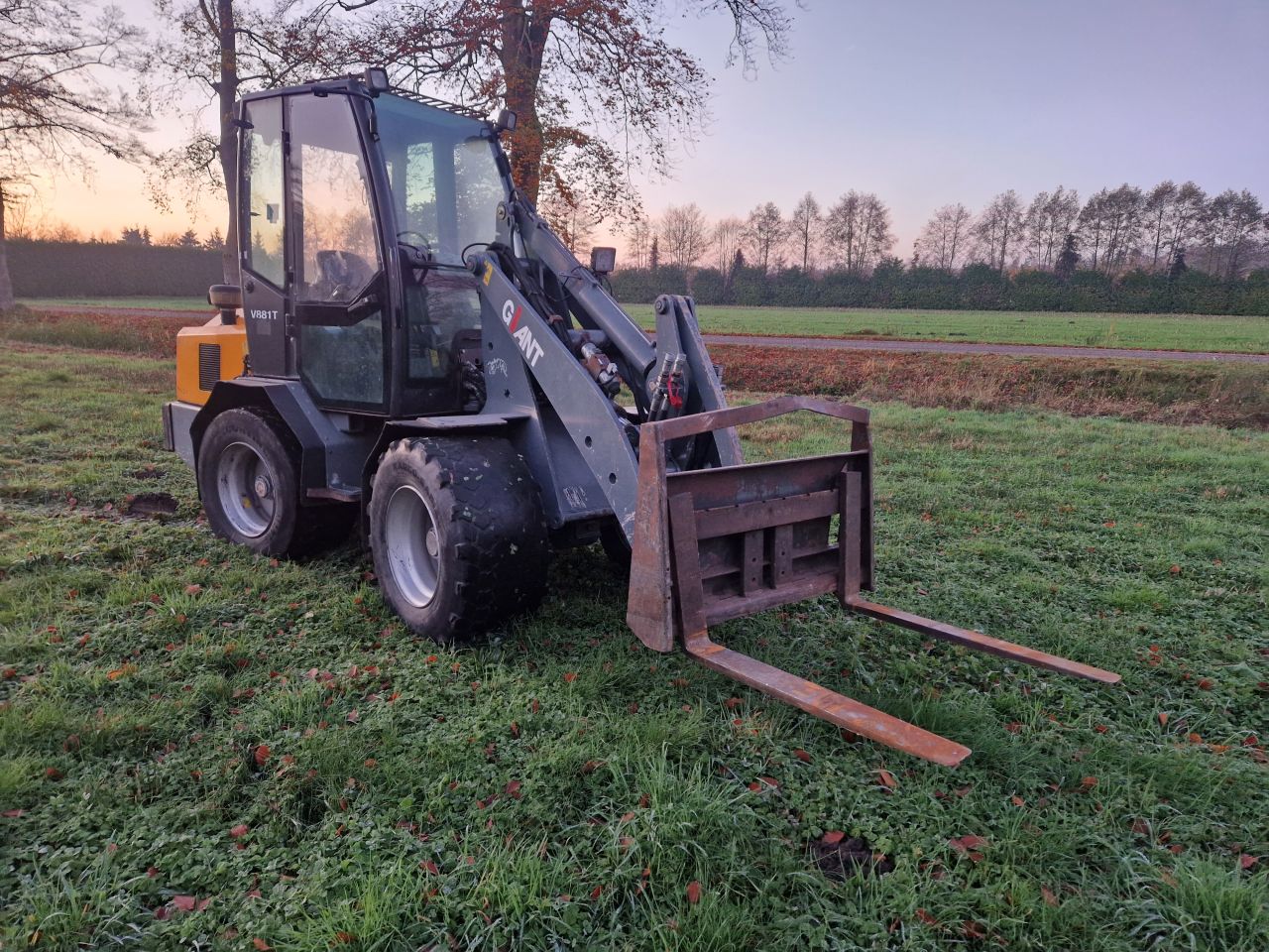 Shovel giant V 881 T schaffer weidemann 4x4