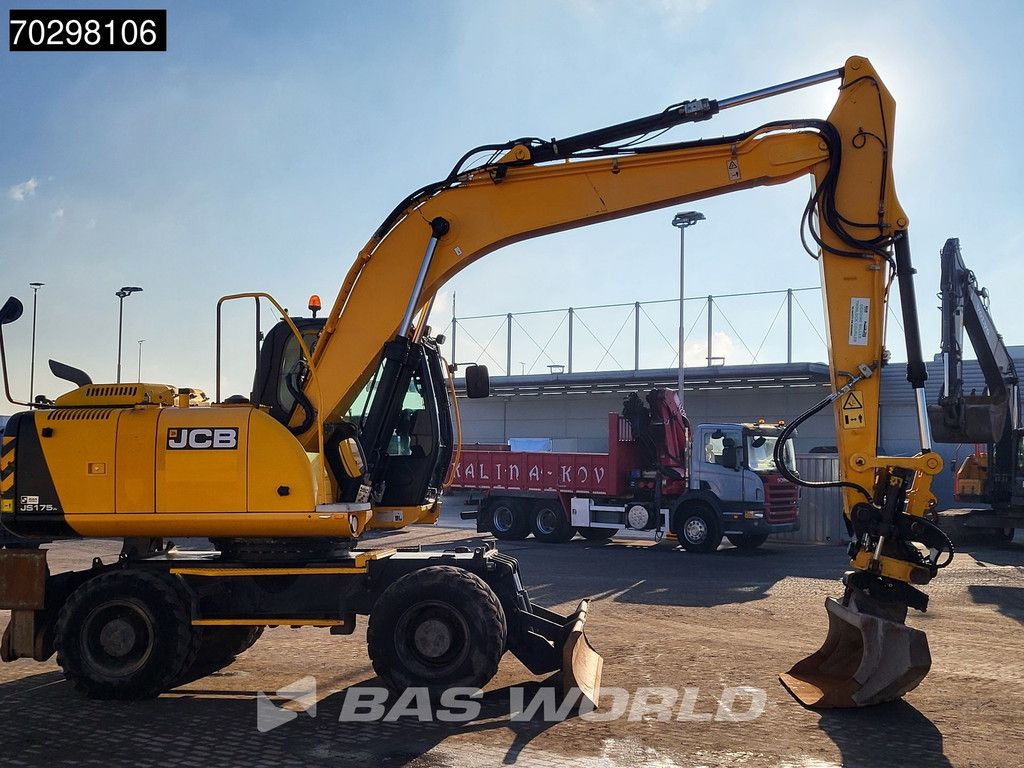 JCB JS175 WT4i Tiltrotator - 3 Buckets