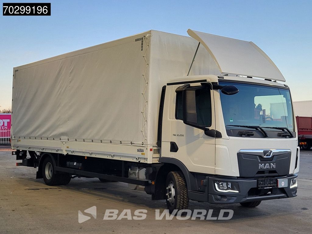 MAN TGL 12.250 4X2 LIKE NEW! 12tonner Curtainsider 1500kg Ladebordwand Euro 6