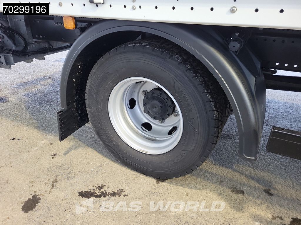 MAN TGL 12.250 4X2 LIKE NEW! 12tonner Curtainsider 1500kg Ladebordwand Euro 6