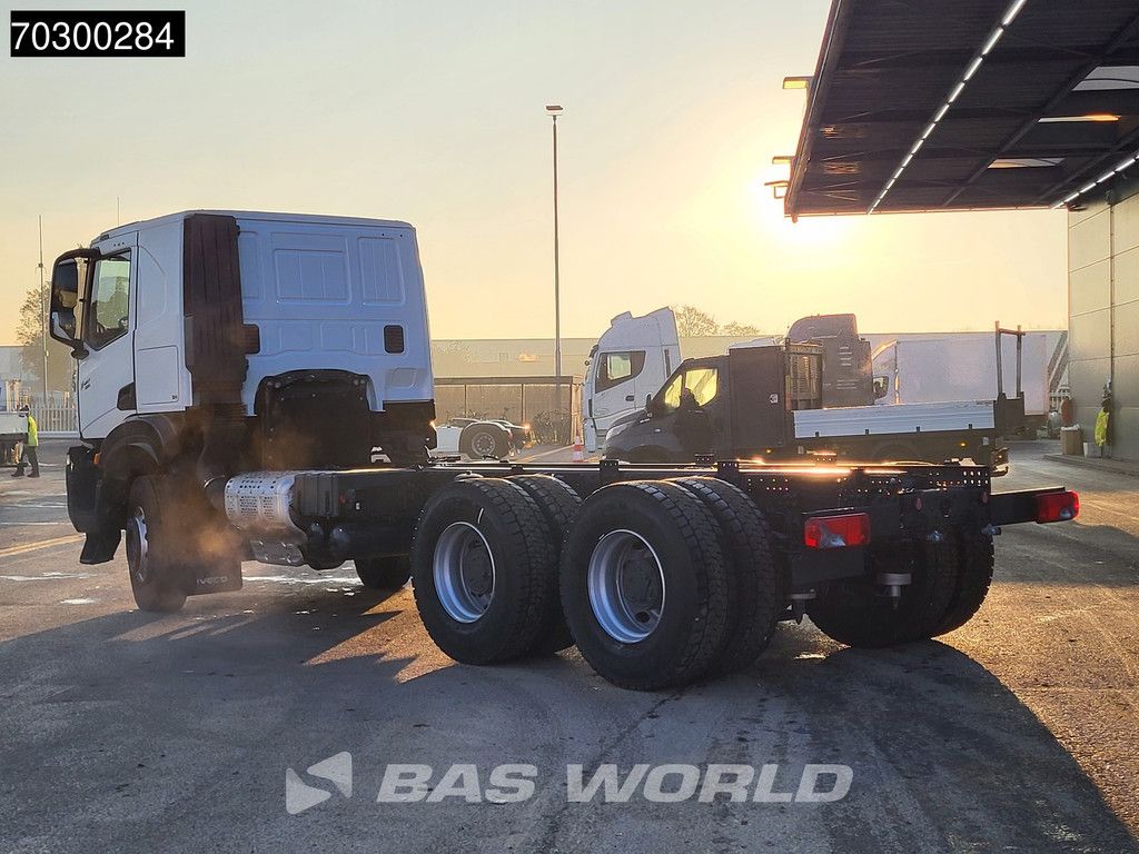 Iveco X-Way X-Way 500 6X4 NEW 6x4 chassis Sleepercab Rear Air suspension Automatic Euro 6