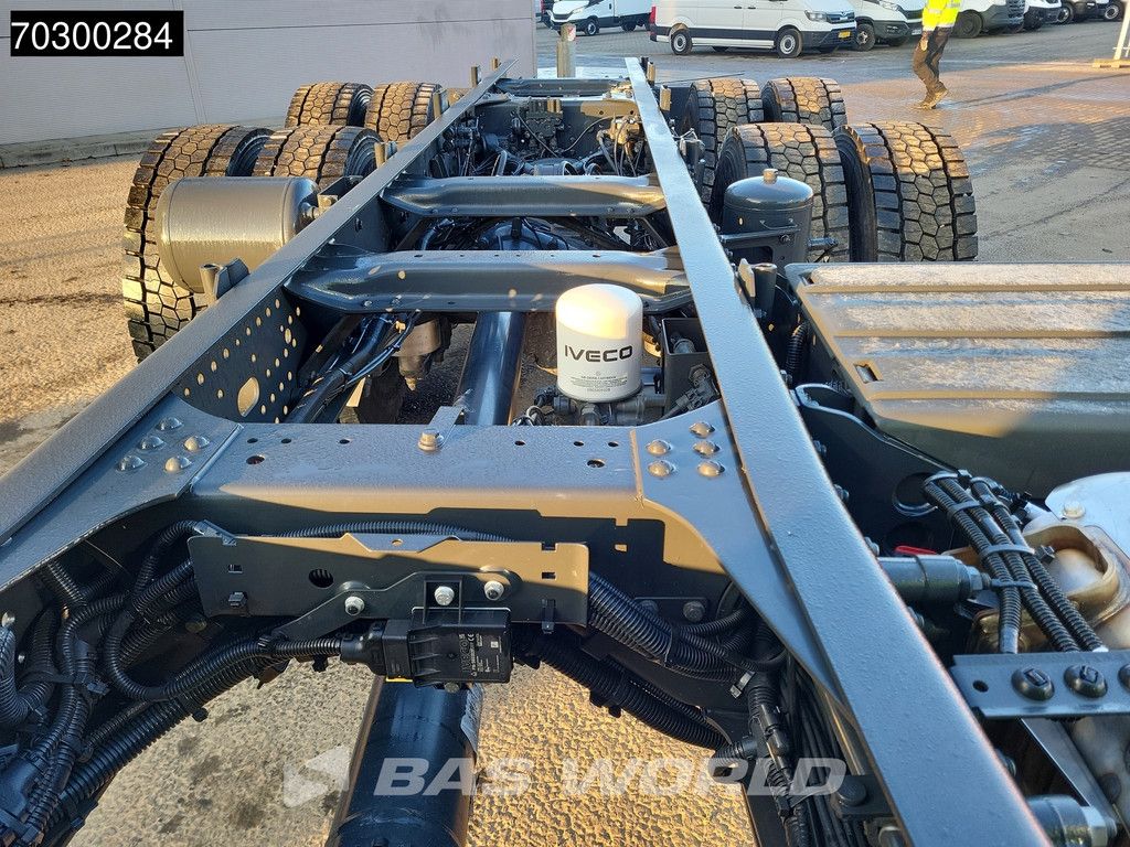 Iveco X-Way X-Way 500 6X4 NEW 6x4 chassis Sleepercab Rear Air suspension Automatic Euro 6